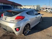 ✅ 2013 Hyundai Veloster Turbo • VIN: KMHTC6AE7DU115884 • Lot: 84959054. Wystawiony na Copart z przebiegiem 152 133 mil. Bezpłatny archiwum sprzedaży aukcyjnych z USA i szczegółowy raport historii pojazdu na DreamBid. Zdjęcie 4.