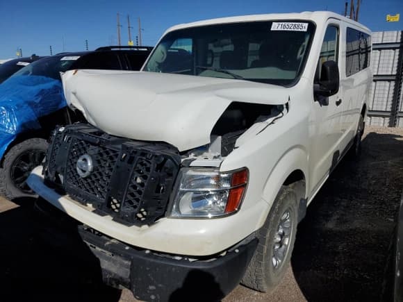 ✅ 2019 Nissan NV NV3500 HD S • VIN: 5BZBF0AA8KN852617 • Лот: 71652885. Опубликован ранее на Copart с пробегом 47 561 миль. Бесплатный доступ к архиву аукционных продаж из США и подробный отчёт об истории автомобиля на DreamBid. Изображение 1.