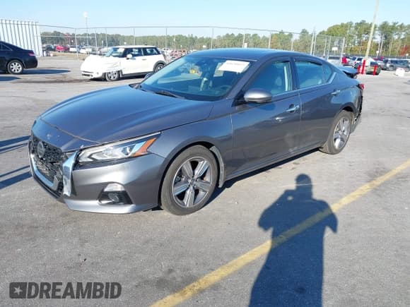 ✅ 2019 Nissan Altima SV • VIN: 1N4BL4DV8KC119547 • Lot: 43621027. Wystawiony na IAAI z przebiegiem 53 360 mil. Bezpłatny archiwum sprzedaży aukcyjnych z USA i szczegółowy raport historii pojazdu na DreamBid. Zdjęcie 2.