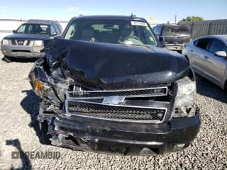 ✅ 2007 Chevrolet Suburban LTZ • VIN: 3GNFK16347G260054 • Lot: 70773884. Wystawiony na Copart z przebiegiem Nie podano. Bezpłatny archiwum sprzedaży aukcyjnych z USA i szczegółowy raport historii pojazdu na DreamBid. Zdjęcie 5.