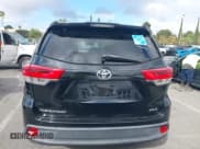 ✅ 2017 Toyota Highlander XLE • VIN: 5TDKZRFH4HS516905 • Лот: 43378819. Опубликован ранее на IAAI с пробегом 109 528 миль. Бесплатный доступ к архиву аукционных продаж из США и подробный отчёт об истории автомобиля на DreamBid. Изображение 16.