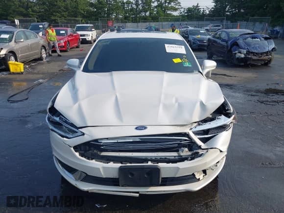 ✅ 2018 Ford Fusion SE • VIN: 3FA6P0T95JR142741 • Lot: 42915759. Listed on IAAI with 67,465 mi. Free auction sales archive from the USA and detailed vehicle history report at DreamBid. Image 6.