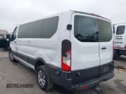 ✅ 2017 Ford Transit XL • VIN: 1FBZX2ZM5HKA56430 • Lot: 43011063. Wystawiony na IAAI z przebiegiem 146 319 mil. Bezpłatny archiwum sprzedaży aukcyjnych z USA i szczegółowy raport historii pojazdu na DreamBid. Zdjęcie 3.