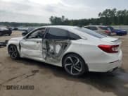 ✅ 2022 Honda Accord Sport • VIN: 1HGCV1F33NA025757 • Lot: 81051595. Wystawiony na Copart z przebiegiem 70 127 mil. Bezpłatny archiwum sprzedaży aukcyjnych z USA i szczegółowy raport historii pojazdu na DreamBid. Zdjęcie 2.