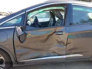 ✅ 2017 Chevrolet Bolt EV Premier • VIN: 1G1FX6S09H4149686 • Lot: 42054266. Wystawiony na IAAI z przebiegiem 60 873 mil. Bezpłatny archiwum sprzedaży aukcyjnych z USA i szczegółowy raport historii pojazdu na DreamBid. Zdjęcie 6.