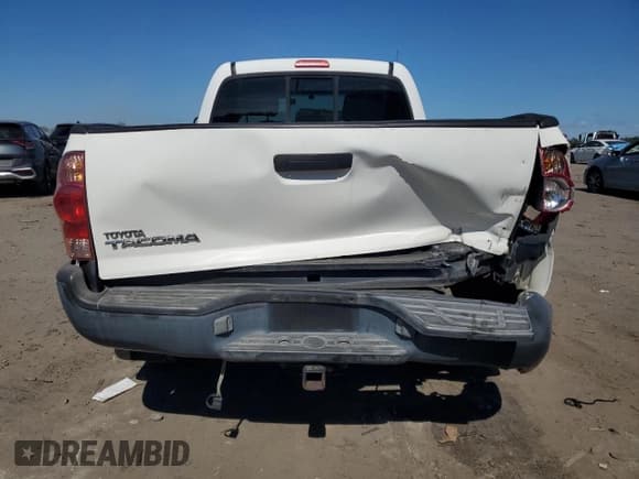 ✅ 2007 Toyota Tacoma • VIN: 5TEPX42N87Z393251 • Лот: 84650835. Опубликован ранее на Copart с пробегом 176 988 миль. Бесплатный доступ к архиву аукционных продаж из США и подробный отчёт об истории автомобиля на DreamBid. Изображение 6.