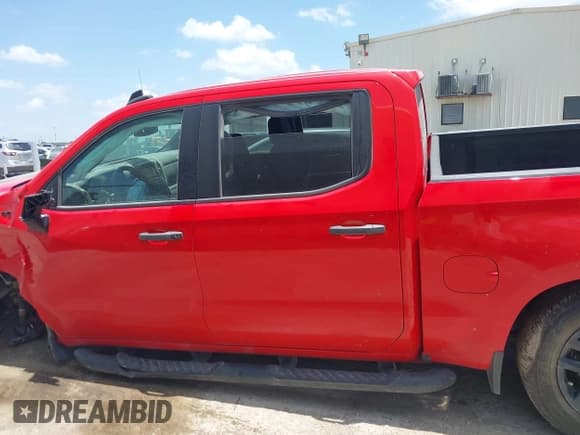 ✅ 2023 Chevrolet Silverado 1500 Custom • VIN: 1GCPABEK7PZ222199 • Lot: 42552747. Wystawiony na IAAI z przebiegiem 30 690 mil. Bezpłatny archiwum sprzedaży aukcyjnych z USA i szczegółowy raport historii pojazdu na DreamBid. Zdjęcie 15.