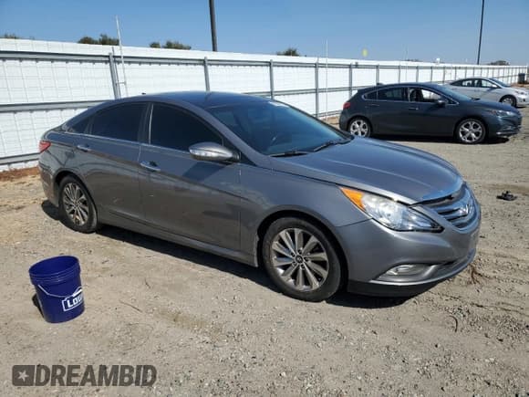 ✅ 2014 Hyundai Sonata SE • VIN: 5NPEC4AC7EH875311 • Лот: 85582815. Опубликован ранее на Copart с пробегом 134 473 миль. Бесплатный доступ к архиву аукционных продаж из США и подробный отчёт об истории автомобиля на DreamBid. Изображение 4.