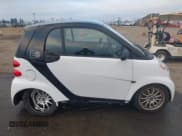 ✅ 2014 Smart fortwo Passion • VIN: WMEEJ9AA9EK729643 • Lot: 43795394. Listed on IAAI with 47,527 mi. Free auction sales archive from the USA and detailed vehicle history report at DreamBid. Image 14.