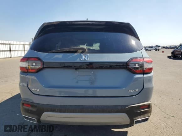 ✅ 2024 Honda Pilot Elite • VIN: 5FNYG1H82RB000921 • Лот: 84777185. Опубликован ранее на Copart с пробегом Не указан. Бесплатный доступ к архиву аукционных продаж из США и подробный отчёт об истории автомобиля на DreamBid. Изображение 6.