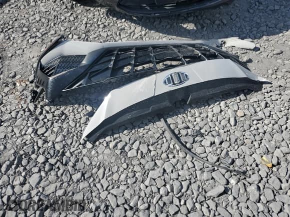 ✅ 2022 Hyundai Elantra • VIN: KMHLW4AK8NU008829 • Lot: 80298245. Listed on Copart with 31,000 mi. Free auction sales archive from the USA and detailed vehicle history report at DreamBid. Image 12.