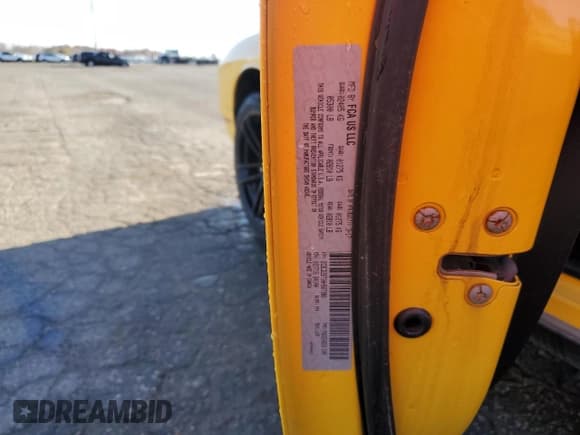 ✅ 2017 Dodge Challenger R/T • VIN: 2C3CDZBT3HH567988 • Лот: 84300615. Опубликован ранее на Copart с пробегом Не указан. Бесплатный доступ к архиву аукционных продаж из США и подробный отчёт об истории автомобиля на DreamBid. Изображение 12.