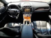 ✅ 2017 Lincoln Continental Select • VIN: 1LN6L9TK0H5629559 • Лот: 61366205. Опубликован ранее на Copart с пробегом 69 409 миль. Бесплатный доступ к архиву аукционных продаж из США и подробный отчёт об истории автомобиля на DreamBid. Изображение 8.