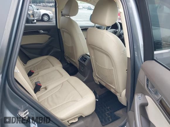 ✅ 2014 Audi Q5 Premium Plus • VIN: WA1LFAFP8EA010406 • Lot: 42466680. Listed on IAAI with 180,592 mi. Free auction sales archive from the USA and detailed vehicle history report at DreamBid. Image 8.