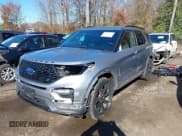 ✅ 2020 Ford Explorer ST • VIN: 1FM5K8GC1LGB61432 • Lot: 43650421. Wystawiony na IAAI z przebiegiem 83 099 mil. Bezpłatny archiwum sprzedaży aukcyjnych z USA i szczegółowy raport historii pojazdu na DreamBid. Zdjęcie 18.