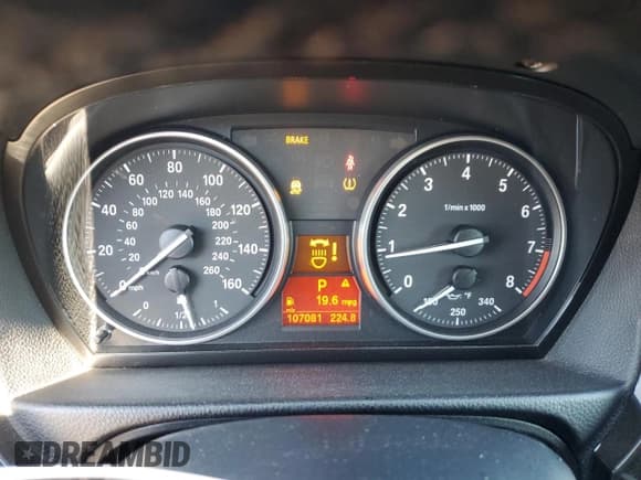 ✅ 2012 BMW 3 Series 335i xDrive • VIN: WBAKF9C52CE859632 • Lot: 45730935. Listed on Copart with 107,081 mi. Free auction sales archive from the USA and detailed vehicle history report at DreamBid. Image 9.