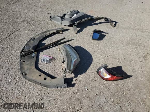 2017 Chevrolet Traverse LS with VIN 1GNKRFED7HJ145823, listed as a Copart auction lot 82596235 with 163,057 mi miles and Salvage title. Bid and sale history available at DreamBid. Image 13.