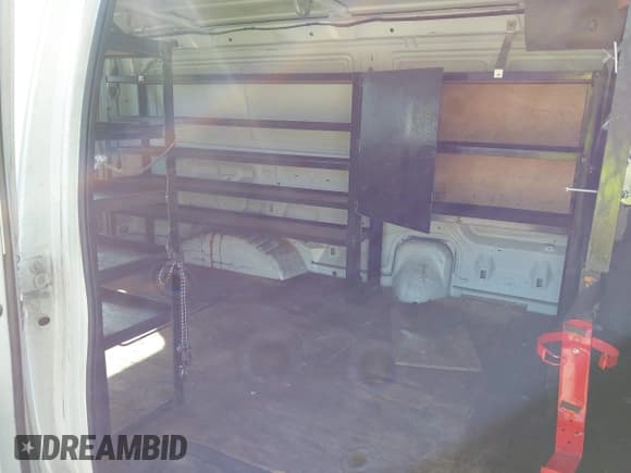 ✅ 2003 Ford Econoline Cargo Commercial • VIN: 1FTSE34L83HA71498 • Лот: 43348432. Опубликован ранее на IAAI с пробегом 172 439 миль. Бесплатный доступ к архиву аукционных продаж из США и подробный отчёт об истории автомобиля на DreamBid. Изображение 8.