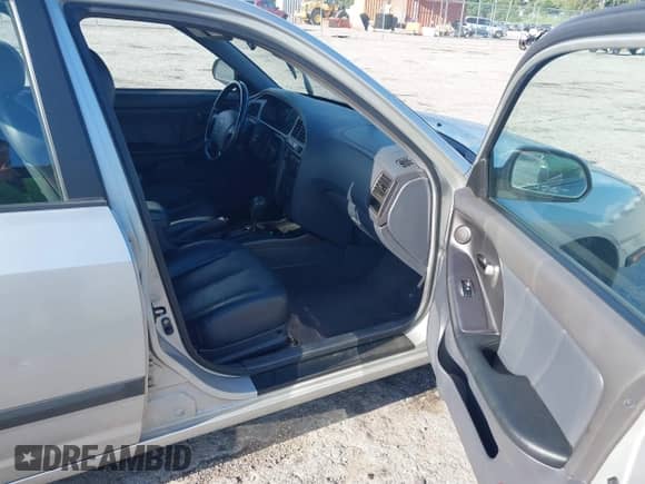 2002 Hyundai Elantra GT with VIN KMHDN55D22U064091, listed as a IAAI auction lot 42655231 with 194,290 mi miles and . Bid and sale history available at DreamBid. Image 5.