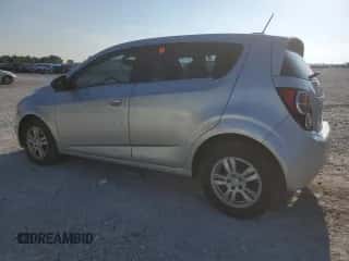 2015 Chevrolet Sonic LT с VIN 1G1JC6SH4F4135588, выставлен на аукционе Copart как лот 67280294 с пробегом 108 128 миль миль и Списание • Salvage title. История ставок и продаж доступна на DreamBid. Изображение 2.