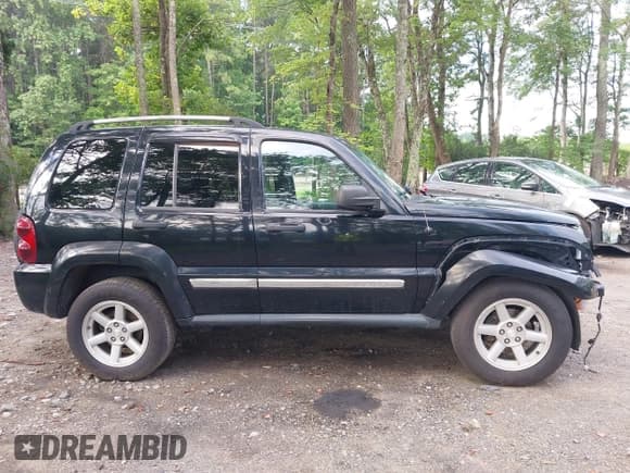 ✅ 2007 Jeep Liberty Limited • VIN: 1J4GL58K77W693479 • Lot: 42739904. Listed on IAAI with 237,258 mi. Free auction sales archive from the USA and detailed vehicle history report at DreamBid. Image 13.