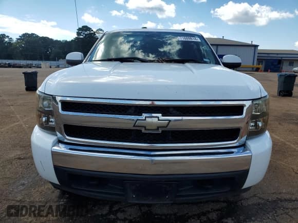 ✅ 2008 Chevrolet Silverado 1500 2LT • VIN: 1GCEC19J98Z295928 • Lot: 71609814. Wystawiony na Copart z przebiegiem 244 062 mil. Bezpłatny archiwum sprzedaży aukcyjnych z USA i szczegółowy raport historii pojazdu na DreamBid. Zdjęcie 5.
