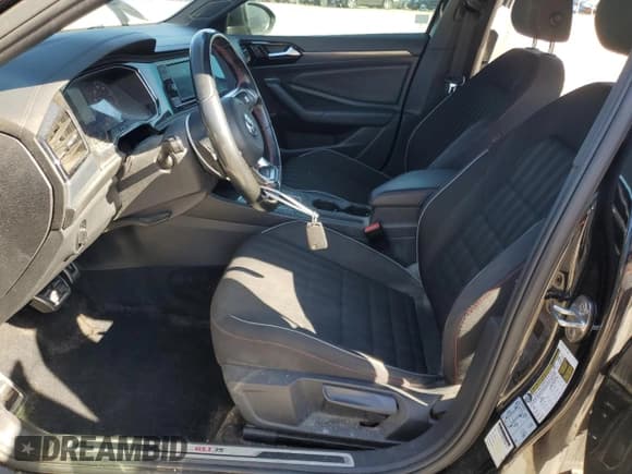 ✅ 2019 Volkswagen Jetta S • VIN: 3VW6T7BU7KM220677 • Лот: 92471145. Опубликован ранее на Copart с пробегом 157 614 миль. Бесплатный доступ к архиву аукционных продаж из США и подробный отчёт об истории автомобиля на DreamBid. Изображение 7.