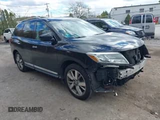 ✅ 2015 Nissan Pathfinder SL • VIN: 5N1AR2MM1FC698138 • Lot: 43470612. Wystawiony na IAAI z przebiegiem 282 268 mil. Bezpłatny archiwum sprzedaży aukcyjnych z USA i szczegółowy raport historii pojazdu na DreamBid. Zdjęcie 1.