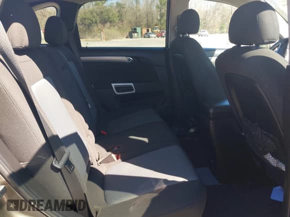 ✅ 2012 Chevrolet Captiva Sport LS • VIN: 3GNAL2EK9CS629293 • Lot: 41646359. Wystawiony na IAAI z przebiegiem 164 575 mil. Bezpłatny archiwum sprzedaży aukcyjnych z USA i szczegółowy raport historii pojazdu na DreamBid. Zdjęcie 8.