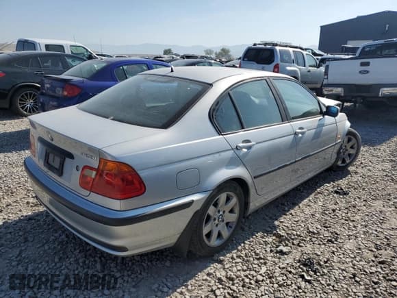 ✅ 1999 BMW 3 Series 323i • VIN: WBAAM3333XFP61514 • Lot: 61849045. Listed on Copart with 197,437 mi. Free auction sales archive from the USA and detailed vehicle history report at DreamBid. Image 3.
