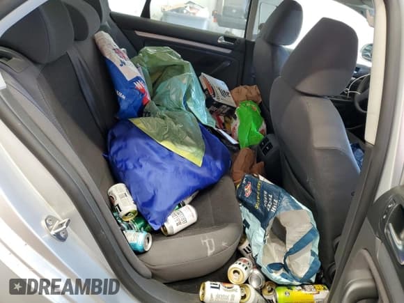 ✅ 2009 Volkswagen Jetta S • VIN: 3VWJZ71K99M010312 • Лот: 84917885. Опубликован ранее на Copart с пробегом 142 057 миль. Бесплатный доступ к архиву аукционных продаж из США и подробный отчёт об истории автомобиля на DreamBid. Изображение 10.