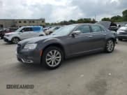 ✅ 2020 Chrysler 300 Limited • VIN: 2C3CCAKG8LH124557 • Lot: 64388264. Listed on Copart with 70,633 mi. Free auction sales archive from the USA and detailed vehicle history report at DreamBid. Image 1.