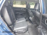 ✅ 2025 Kia Sorento S • VIN: 5XYRLDJC6SG327675 • Lot: 43388011. Listed on IAAI with 23,092 mi. Free auction sales archive from the USA and detailed vehicle history report at DreamBid. Image 8.