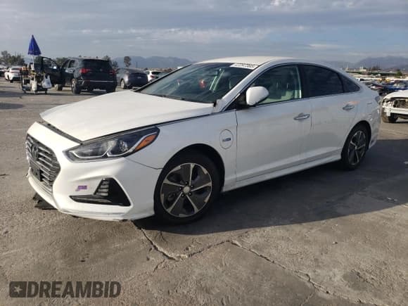 ✅ 2019 Hyundai Sonata • VIN: KMHE14L27KA089209 • Лот: 47297365. Опубликован ранее на Copart с пробегом 80 558 миль. Бесплатный доступ к архиву аукционных продаж из США и подробный отчёт об истории автомобиля на DreamBid. Изображение 1.
