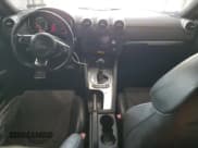 ✅ 2008 Audi TT 3.2L • VIN: TRUDD38J881001350 • Lot: 81745635. Wystawiony na Copart z przebiegiem 166 341 mil. Bezpłatny archiwum sprzedaży aukcyjnych z USA i szczegółowy raport historii pojazdu na DreamBid. Zdjęcie 8.