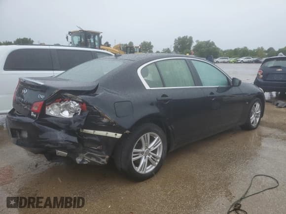 ✅ 2015 Infiniti Q40 • VIN: JN1CV6AR3FM520034 • Лот: 62925714. Опубликован ранее на Copart с пробегом 89 337 миль. Бесплатный доступ к архиву аукционных продаж из США и подробный отчёт об истории автомобиля на DreamBid. Изображение 3.