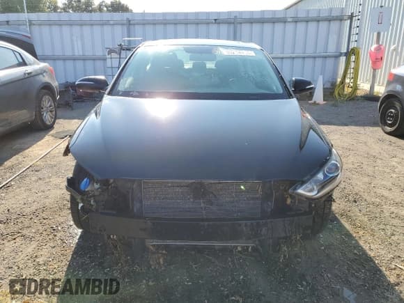 ✅ 2017 Hyundai Elantra SE • VIN: KMHD84LF1HU124571 • Lot: 80214415. Listed on Copart with 154,824 mi. Free auction sales archive from the USA and detailed vehicle history report at DreamBid. Image 5.