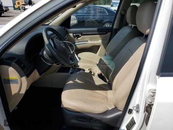 ✅ 2010 Hyundai Santa Fe Limited • VIN: 5NMSK3AB4AH338510 • Lot: 81387615. Listed on Copart with 190,045 mi. Free auction sales archive from the USA and detailed vehicle history report at DreamBid. Image 7.