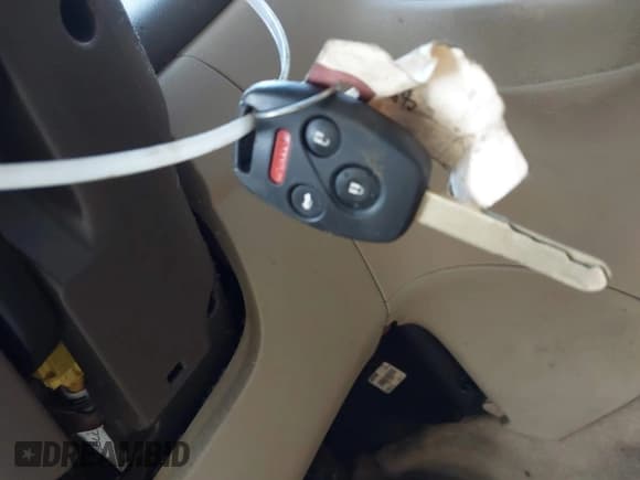 ✅ 2007 Honda Accord VP • VIN: 1HGCM55177A041988 • Lot: 41566083. Wystawiony na IAAI z przebiegiem 218 361 mil. Bezpłatny archiwum sprzedaży aukcyjnych z USA i szczegółowy raport historii pojazdu na DreamBid. Zdjęcie 11.