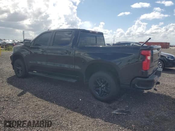 ✅ 2022 Chevrolet Silverado 1500 LT Trail Boss • VIN: 3GCUYFETXNG138938 • Лот: 85853145. Опубликован ранее на Copart с пробегом 67 416 миль. Бесплатный доступ к архиву аукционных продаж из США и подробный отчёт об истории автомобиля на DreamBid. Изображение 2.