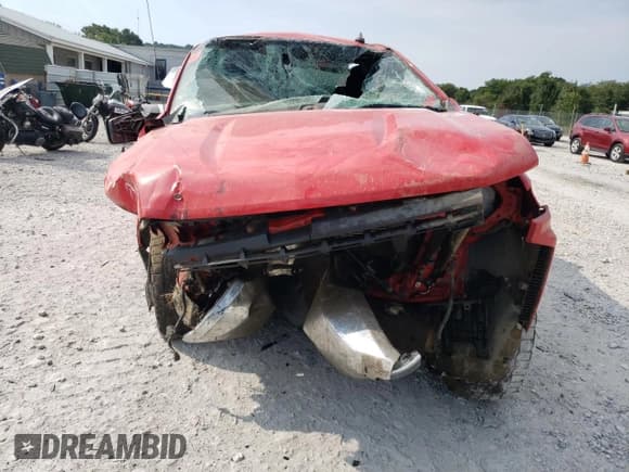 ✅ 2020 Chevrolet Silverado 1500 LT • VIN: 1GCUYDED2LZ140113 • Lot: 69401754. Wystawiony na Copart z przebiegiem Nie podano. Bezpłatny archiwum sprzedaży aukcyjnych z USA i szczegółowy raport historii pojazdu na DreamBid. Zdjęcie 5.