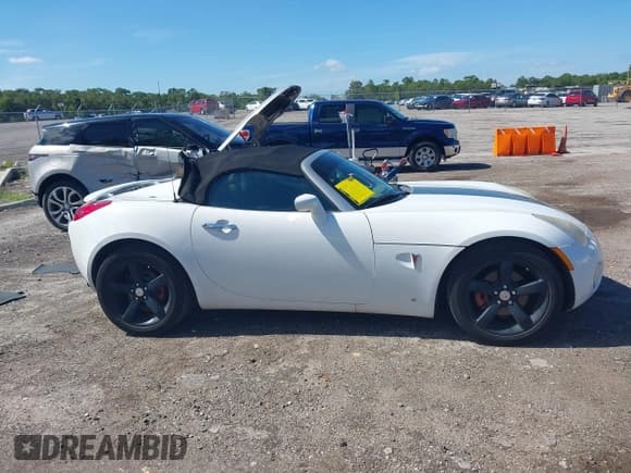 ✅ 2006 Pontiac Solstice • VIN: 1G2MB35B66Y112727 • Лот: 42515043. Опубликован ранее на IAAI с пробегом 89 719 миль. Бесплатный доступ к архиву аукционных продаж из США и подробный отчёт об истории автомобиля на DreamBid. Изображение 13.