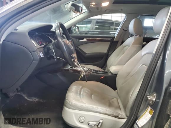 ✅ 2014 Audi allroad A4 Prestige • VIN: WA1VFAFL5EA061139 • Lot: 80385115. Wystawiony na Copart z przebiegiem 263 530 mil. Bezpłatny archiwum sprzedaży aukcyjnych z USA i szczegółowy raport historii pojazdu na DreamBid. Zdjęcie 7.