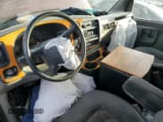 ✅ 2000 GMC Savana Cargo RV Conversion • VIN: 1GDFG15R0Y1133247 • Lot: 73437124. Wystawiony na Copart z przebiegiem 179 327 mil. Bezpłatny archiwum sprzedaży aukcyjnych z USA i szczegółowy raport historii pojazdu na DreamBid. Zdjęcie 8.