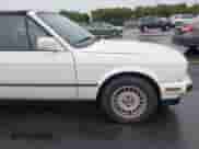 1990 BMW 3 Series с VIN WBABB230XLEC19632, выставлен на аукционе IAAI как лот 42859545 с пробегом 213 743 миль миль и . История ставок и продаж доступна на DreamBid. Изображение 12.