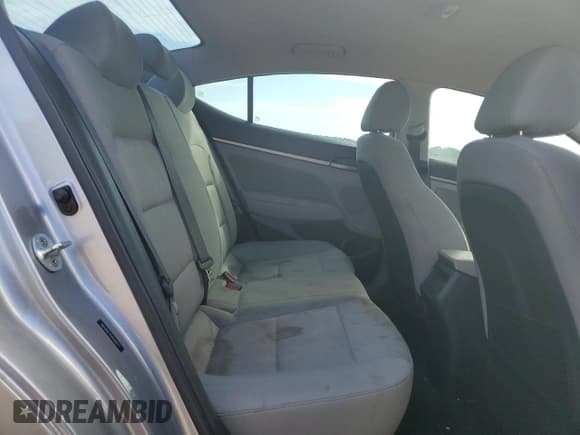 ✅ 2017 Hyundai Elantra SE • VIN: 5NPD84LFXHH090077 • Лот: 86307845. Опубликован ранее на Copart с пробегом 141 930 миль. Бесплатный доступ к архиву аукционных продаж из США и подробный отчёт об истории автомобиля на DreamBid. Изображение 10.