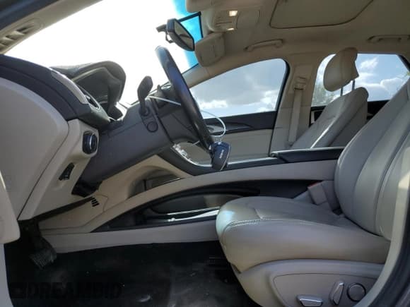 ✅ 2017 Lincoln MKZ Select • VIN: 3LN6L5D91HR626834 • Лот: 85663355. Опубликован ранее на Copart с пробегом 170 444 миль. Бесплатный доступ к архиву аукционных продаж из США и подробный отчёт об истории автомобиля на DreamBid. Изображение 7.