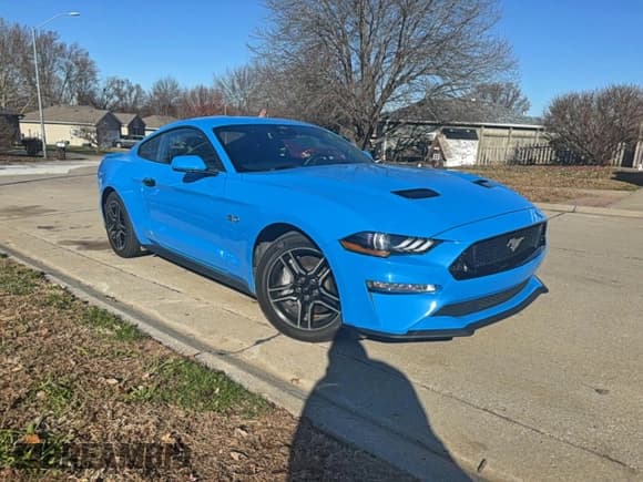 ✅ 2022 Ford Mustang GT • VIN: 1FA6P8CF9N5114924 • Lot: 94942995. Listed on Copart with 14,966 mi. Free auction sales archive from the USA and detailed vehicle history report at DreamBid. Image 1.
