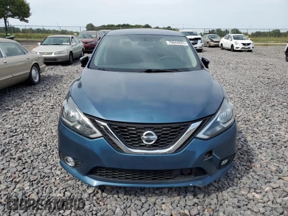 ✅ 2019 Nissan Sentra S • VIN: 3N1AB7AP8KY308290 • Lot: 70844825. Wystawiony na Copart z przebiegiem 123 558 mil. Bezpłatny archiwum sprzedaży aukcyjnych z USA i szczegółowy raport historii pojazdu na DreamBid. Zdjęcie 5.