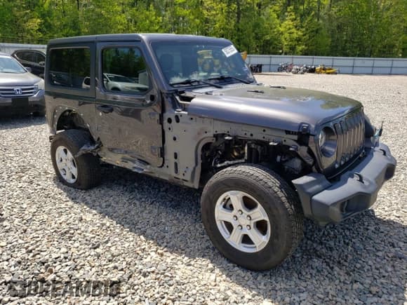 ✅ 2020 Jeep Wrangler Sport S • VIN: 1C4GJXAG1LW240627 • Lot: 58375555. Listed on Copart with 55,075 mi. Free auction sales archive from the USA and detailed vehicle history report at DreamBid. Image 4.